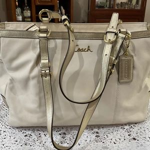 COACH BEIGE LEATHER SATCHEL